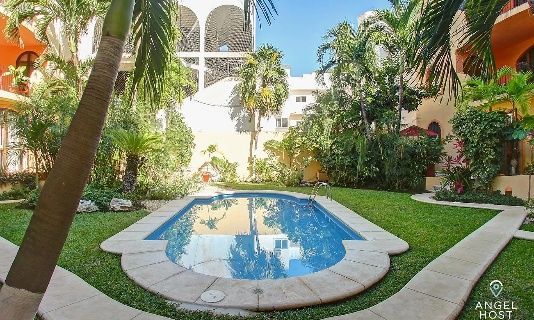 Holiday home Steps To 5Th Ave Pool Onsite & Walk To Beach Playa del Carmen